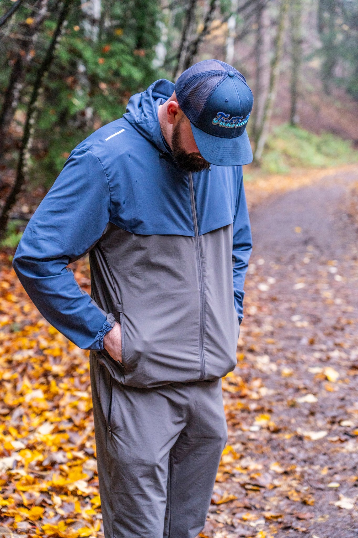TRAIL - X Windbreaker Tidal Blue & Carbon Grey – Trek Trails