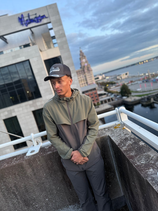 TRAIL - X Windbreaker Khaki & Carbon Grey