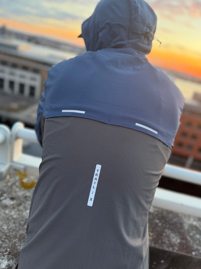 TRAIL - X Windbreaker Tidal Blue & Carbon Grey