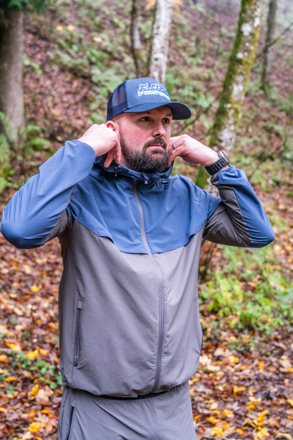 TRAIL - X Windbreaker Tidal Blue & Carbon Grey