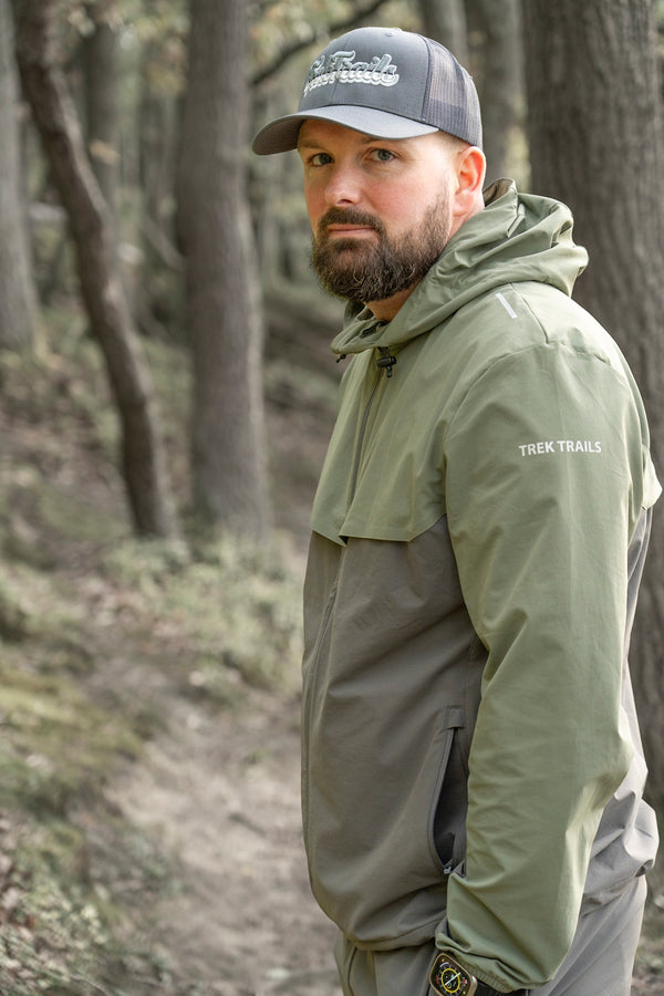 TRAIL - X Windbreaker Khaki & Carbon Grey